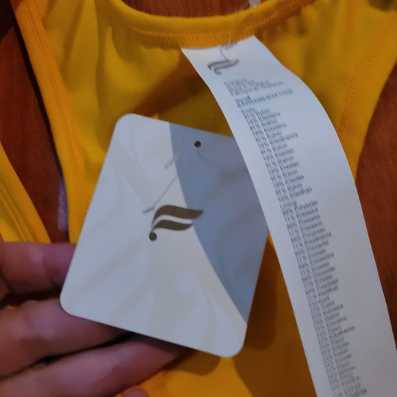 On-The-Go Medium Impact Sports Bra - Picture 5 of 8